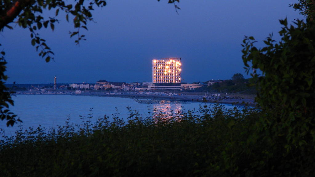 Hotel Wilhelmshoehe Rostock Exterior photo
